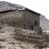 Dicle'de baraj suyu seviyesinin düşmesiyle tarihi cami ve türbelerin bulunduğu köy gün yüzüne çıktı