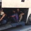 Motosikletli iki tramvay arasında kaldı Motosikletli iki tramvay arasında kaldı