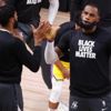 Zlatan İbrahimovic, LeBron James'i siyasi konularla ilgili konuşmasından dolayı eleştirdi Zlatan İbrahimovic, LeBron James'i siyasi konularla ilgili konuşmasından dolayı eleştirdi