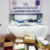 Gözaltına alınan doktorun muayenehanesinde FETÖ elebaşının ...
