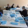 Öğretmenler sağlık çalışanlarına maske üretmek için kolları sıvadı Öğretmenler sağlık çalışanlarına maske üretmek için kolları sıvadı