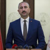 Bakan Gül, doktorla tartıştığı ileri sürülen savcı hakkında HSK'ye inceleme izni verdi Bakan Gül, doktorla tartıştığı ileri sürülen savcı hakkında HSK'ye inceleme izni verdi