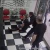 Video: Saldırgan değnekçi dehşet saçmaya devam etti Video: Saldırgan değnekçi dehşet saçmaya devam etti