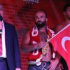 Başpehlivan altın kemerini şehitlere adadı Başpehlivan altın kemerini şehitlere adadı