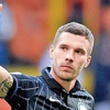 Podolski'den sıcak mesaj Podolski'den sıcak mesaj