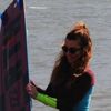 Gökçe Bahadır kitesurf yapıyor Gökçe Bahadır kitesurf yapıyor