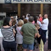 Yunanistan'da bankalar pazartesi günü açılıyor Yunanistan'da bankalar pazartesi günü açılıyor