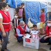 Kızılay dan tarım işçilerine gıda yardımı Kızılay dan tarım işçilerine gıda yardımı