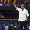 Galatasaray'da Fatih Terim ve Patrick van Aanholt, St. Johnstone sınavı öncesinde açıklamalarda bulundu