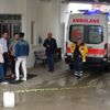 Hastane önünde beklerken silahlı saldırıya uğradı Hastane önünde beklerken silahlı saldırıya uğradı