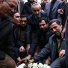 İran eski Cumhurbaşkanı Ahmedinejad annesinin mezarına yattı İran eski Cumhurbaşkanı Ahmedinejad annesinin mezarına yattı