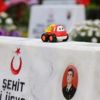 Şehitlikte yürek burkan eşyalar Şehitlikte yürek burkan eşyalar