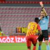 Bernard Mensah özür diledi Bernard Mensah özür diledi