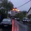İstanbul'da dehşet anları! Evin üzerine yıldırım düştü İstanbul'da dehşet anları! Evin üzerine yıldırım düştü