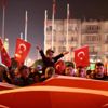 Akhisar, şehitler için tek yürek oldu Akhisar, şehitler için tek yürek oldu