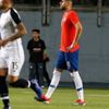 Beşiktaş'ın Şili'li yıldızı sakatlandı Beşiktaş'ın Şili'li yıldızı sakatlandı
