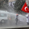 Eğitim-İş üyelerine biber gazlı müdahale Eğitim-İş üyelerine biber gazlı müdahale