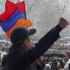 Son dakika... Ermenistan ordusu Başbakanın istifasını istedi, Paşiyan 'darbe girişimi var' dedi