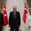 Bşsavcı evlendi, soluğu eşiyle Saray'da aldı Bşsavcı evlendi, soluğu eşiyle Saray'da aldı