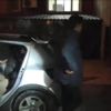 Bir otomobilden 10 kaçak göçmen indi Bir otomobilden 10 kaçak göçmen indi
