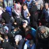 Suriyelilerin izdihamını komandolar engelledi