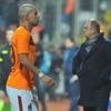 Feghouli'nin sosyal medya hesaplarından Galatasaray paylaşımlarını silmesi ayrılık dedikodularını beraberinde getirdi Feghouli'nin sosyal medya hesaplarından Galatasaray paylaşımlarını silmesi ayrılık dedikodularını beraberinde getirdi
