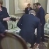 Putin'e sandalye şakası Putin'e sandalye şakası