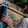 Türkiye'den Arakanlı Müslümanlara yapılan yardımın ilk bölümü Bangladeş'te