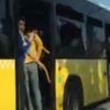 Türk Telekom Stadı'na doğru yola çıkan Fenerbahçeli taraftarlar, halk otobüslerinin camlarını kırdı