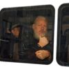 ABD'nin gizli belgelerini sızdıran Assange iade talebiyle hakim karşısında ABD'nin gizli belgelerini sızdıran Assange iade talebiyle hakim karşısında