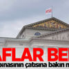 Referanduma saatler kala 'nein' bayrağı diktiler