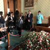 Vatandaşlar Dolmabahçe Sarayı na akın etti Vatandaşlar Dolmabahçe Sarayı na akın etti