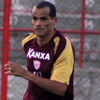 Rivaldo 43 yaşında sahaya indi Rivaldo 43 yaşında sahaya indi