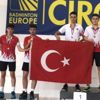 Genç badmintonculardan Bulgaristan'da 12 madalya