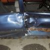 Otomobile yol veren yaya ölümden kurtuldu Otomobile yol veren yaya ölümden kurtuldu
