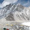 Everest'e yalnız tırmanmak yasaklandı Everest'e yalnız tırmanmak yasaklandı