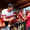 Poldi, bak sana çay getirdim! Poldi, bak sana çay getirdim!