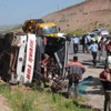 Sivas'ta Yolcu Otobüsü Devrildi: 26 Yaralı Sivas'ta Yolcu Otobüsü Devrildi: 26 Yaralı