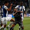 Cenk Tosun, Demba Ba'yı yakaladı