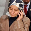 Sare Davutoğlu'ndan şehit eşine taziye telefonu Sare Davutoğlu'ndan şehit eşine taziye telefonu