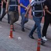 Meslekten ihraç edilen 17 öğretmen gözaltına alındı