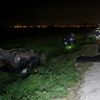 Elektrik direğine çarpan otomobil tarlaya devrildi: 2 ölü