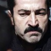 Meclis'i engellemek için mikrofon kırdı