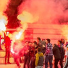Fenerbahçeliler salonu yaktı Fenerbahçeliler salonu yaktı