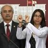 Mardin'de öğrenci servisi TIR'a çarptı! 14 yaralı Mardin'de öğrenci servisi TIR'a çarptı! 14 yaralı