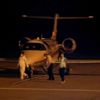Rusya'daki korona hastası ambulans uçakla Türkiye'ye getirildi Rusya'daki korona hastası ambulans uçakla Türkiye'ye getirildi