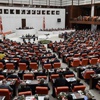 Kıyak yasa bir saatte geçti!