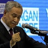 Bülent Arınç, kongrede yaptığı konuşma sırasında gözyaşlarını tutamadı Bülent Arınç, kongrede yaptığı konuşma sırasında gözyaşlarını tutamadı