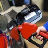 Benzine 6 ay sonra ilk zam