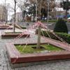 Uyarılar dikkate alınmayınca, banklara şerit çekildi Uyarılar dikkate alınmayınca, banklara şerit çekildi